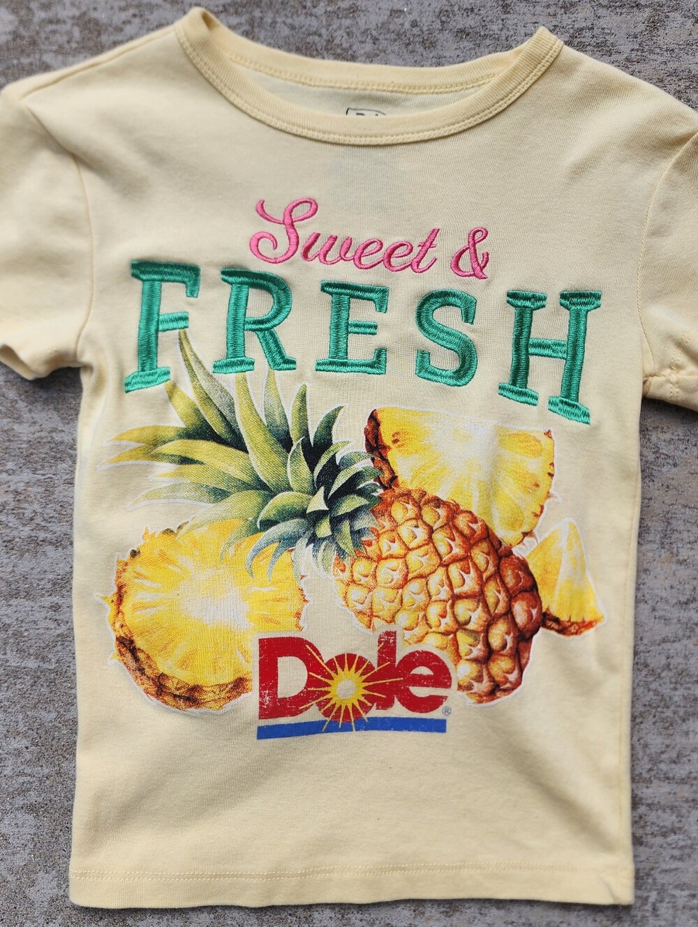 Dole Rare Sweet & Fresh Pineapple Embroided Graphic‎ Baby Tee, Butter Yellow XS